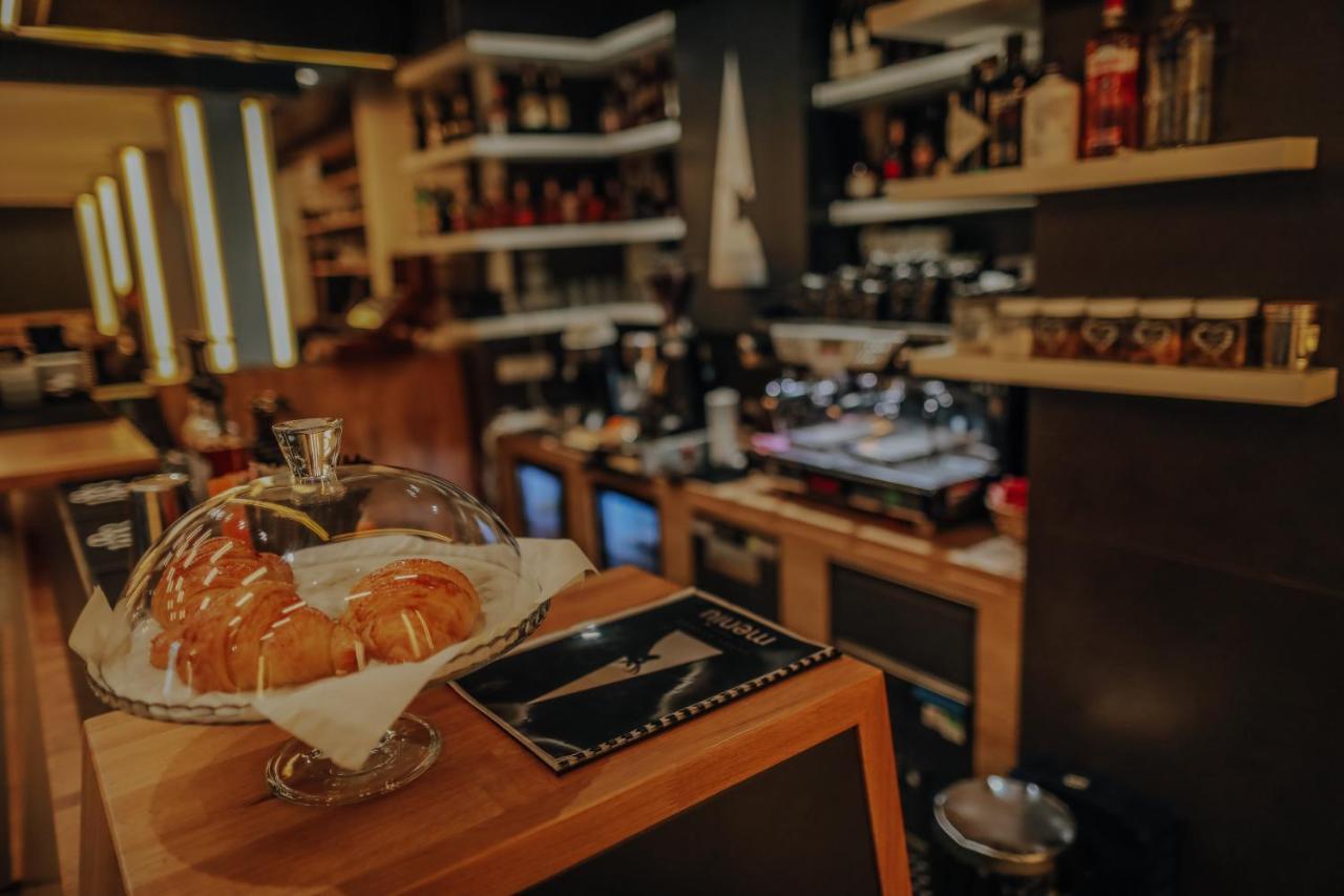 Pensiune Restaurant Capra Neagra Мойсей Екстер'єр фото